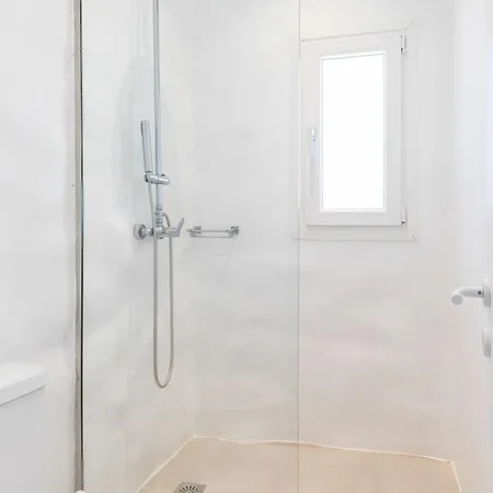 Ikade Mykonos アパート