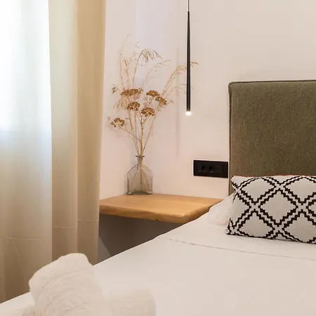 Ikade Mykonos アパート